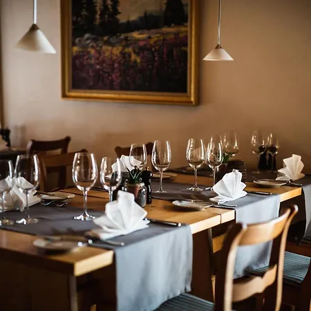 Hotel Dieschen 3*